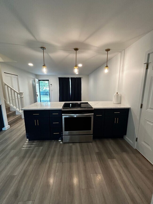 Building Photo - Beautiful 3-Bedroom Split-level Home in Gahanna