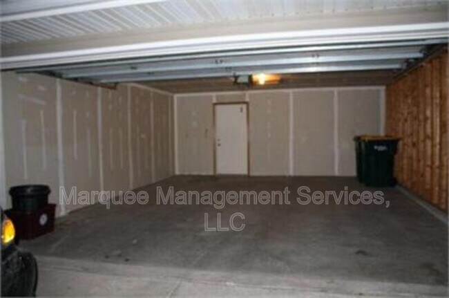 Building Photo - 119 W Windsor Ave