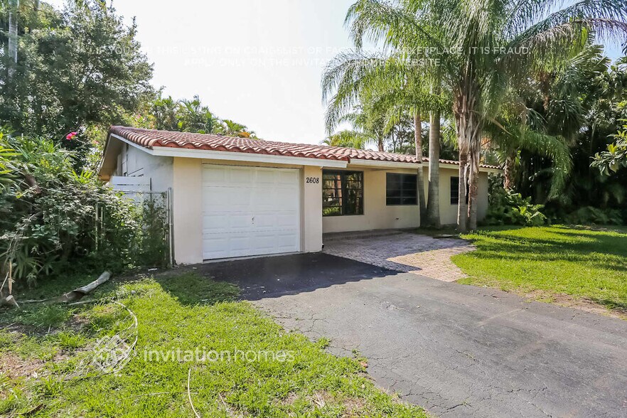 Building Photo - 2608 SW 34th Ave