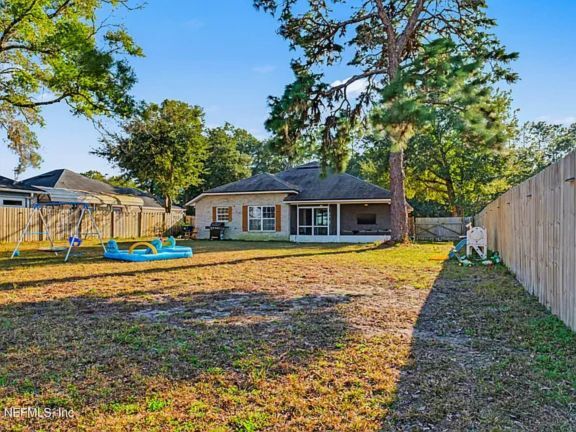 Building Photo - 87159 Chesapeake Ave