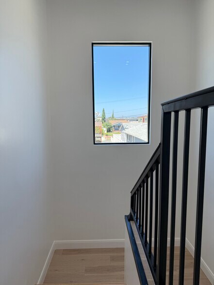 Building Photo - 615 Manchester Terrace