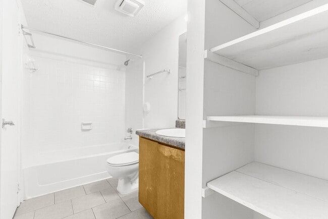 Interior Photo - Piedmont Terrace