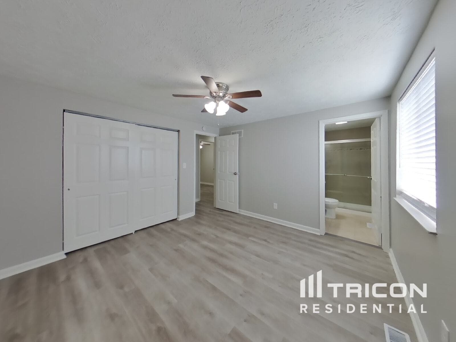 Building Photo - 1327 Dogwood Ct