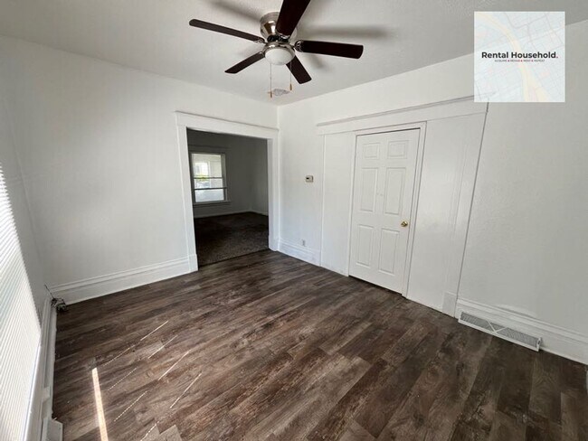 Building Photo - Adorable & Spacious 3 Bedroom Property-Toledo Ohio