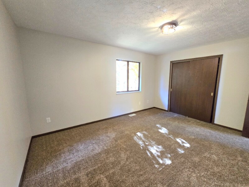 Building Photo - 3856 Magnolia Dr