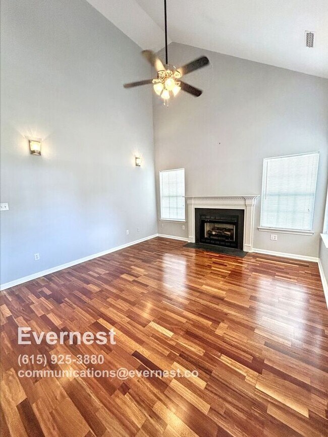 Building Photo - Spacious 4-Bedroom Home with Modern Featur...