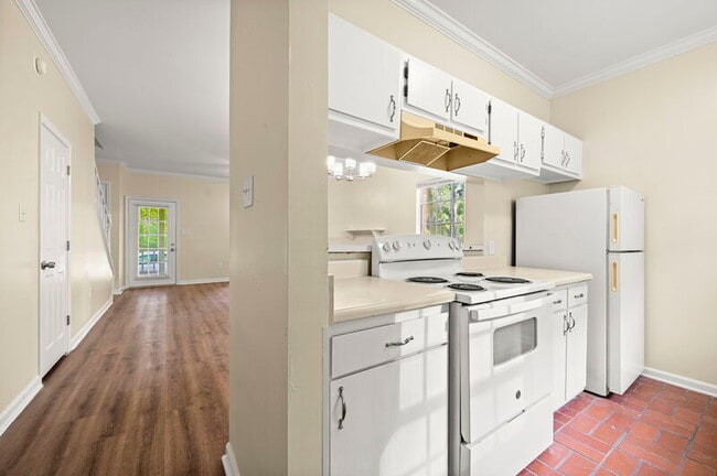 Building Photo - 12558 LA-10