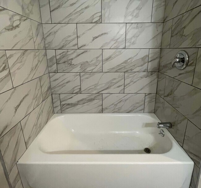 Building Photo - 1984-1984 W 54th St