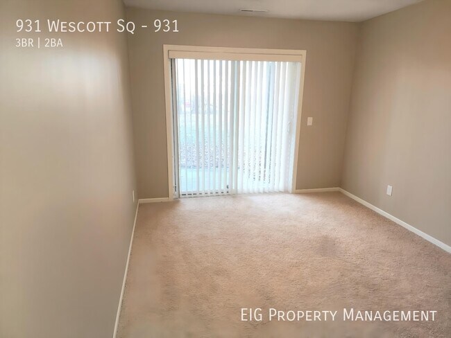 Building Photo - 931 Wescott Square
