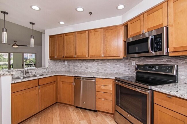 Building Photo - 1002 S Harbour Island Blvd