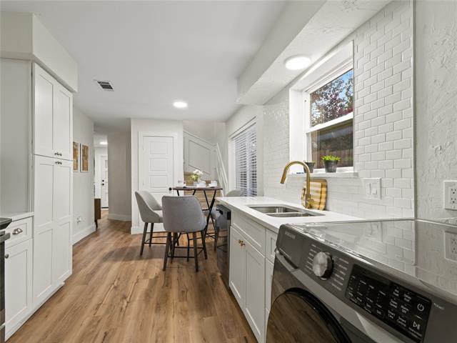 Building Photo - 14341 Haymeadow Cir