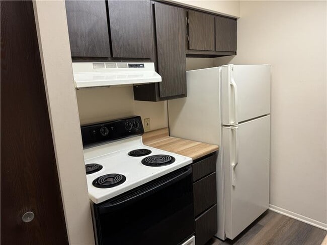 Building Photo - Roanoke Heights Apartments