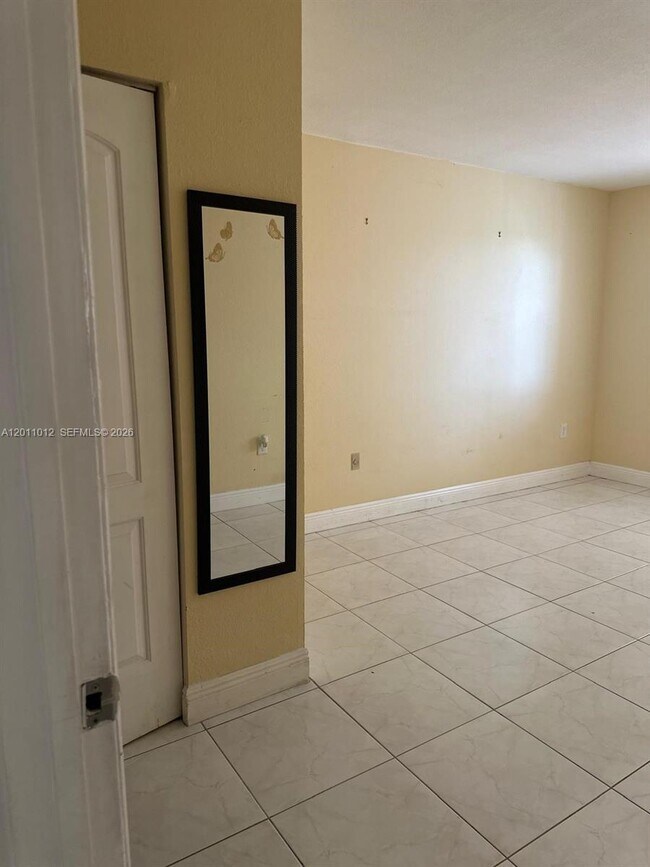 Building Photo - 15221 SW 80th St