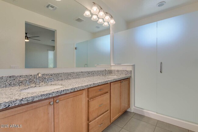 Building Photo - 7332 E Vista Bonita Dr