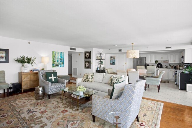 Building Photo - 3301 Bayshore Blvd