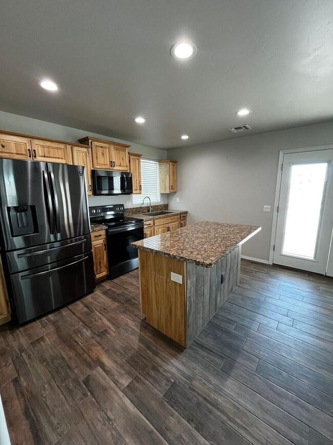 Building Photo - 1 Bed 1 Bathroom Casita UTILITIES INCLUDED!