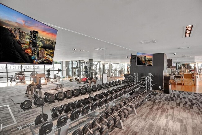 Building Photo - 900 Biscayne Blvd