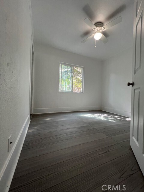 Building Photo - 6105 Woodlawn Ave