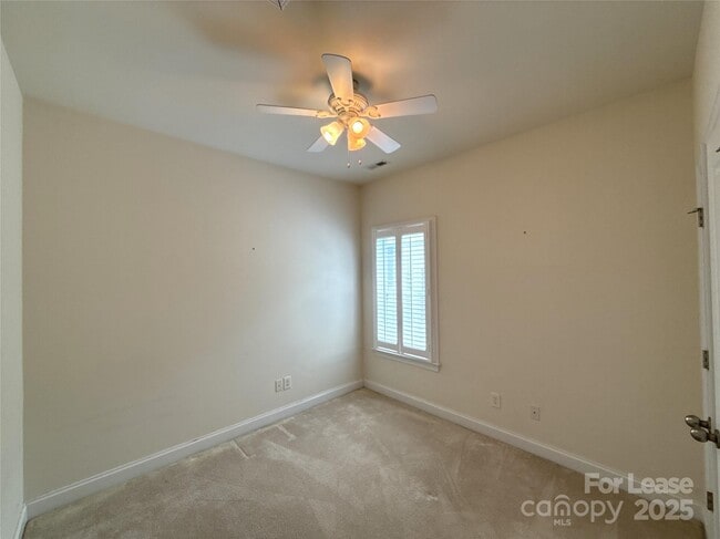 Building Photo - 7032 Ladys Secret Dr