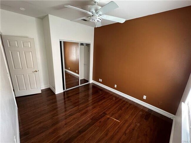 Building Photo - Charming Canyon Lake Home