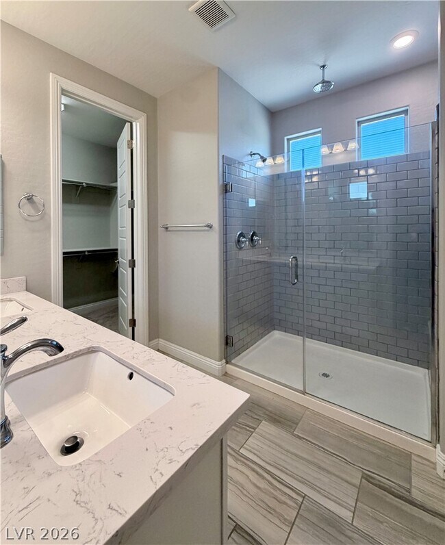 Building Photo - 67 Berneri Dr