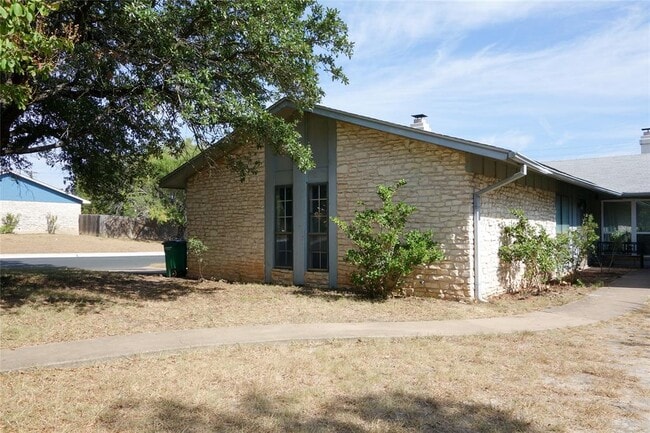 Building Photo - 1416 Cardinal Hill Dr