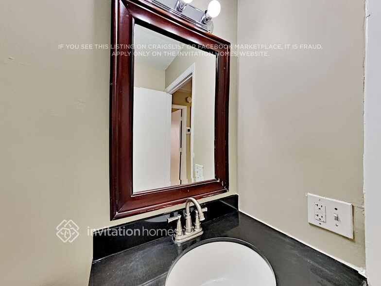 Building Photo - 6091 Lambeth Cir