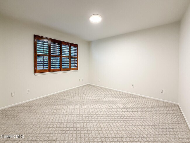 Building Photo - 12057 Falcon Crest Way