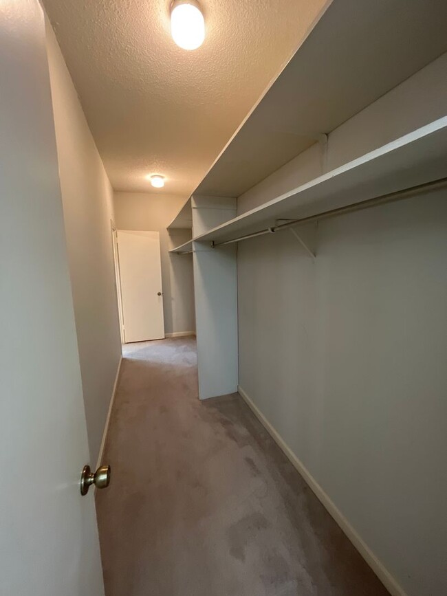 Building Photo - 2 bed/2 bath Condo in Lions Head Condo off...