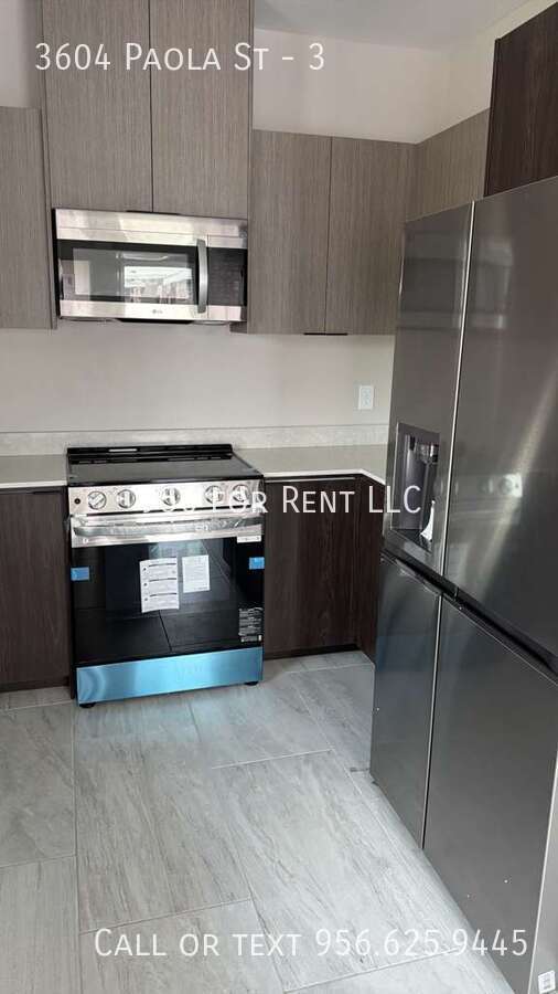 Building Photo - 3604 Paola St