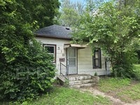 Building Photo - 519 Adams St
