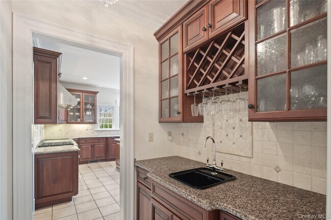 Building Photo - 11 Lost Nations Rd