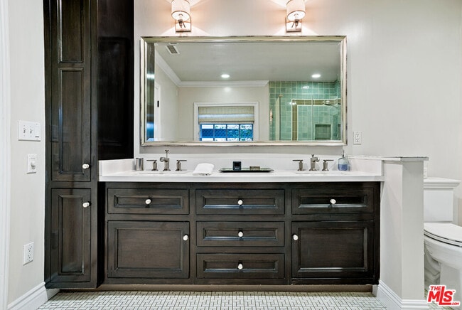 Building Photo - 4537 Agnes Ave