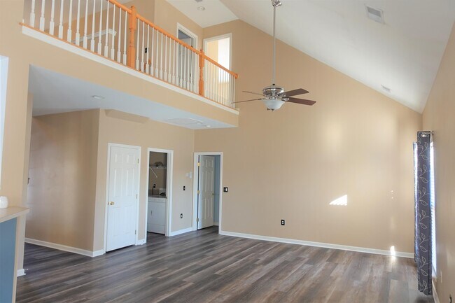 Building Photo - 233 Highgate Cir