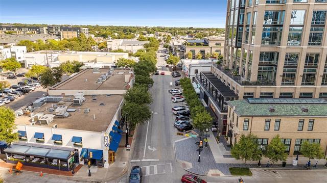 Building Photo - 2019 N Prairie Ave