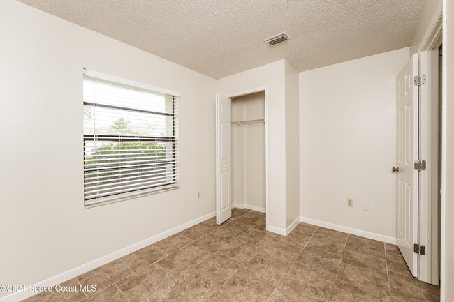 Building Photo - 1810 Pace Dr NW