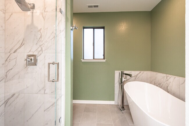 Building Photo - 1797 Silverado Trail