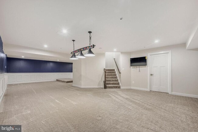 Building Photo - 6425 Greenleigh Ave