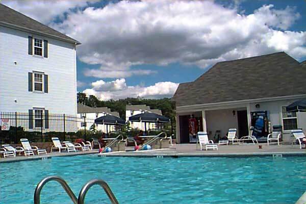 Building Photo - 614 Waterford Dr