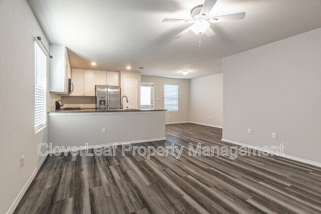 Building Photo - 10214 Robbins Grove