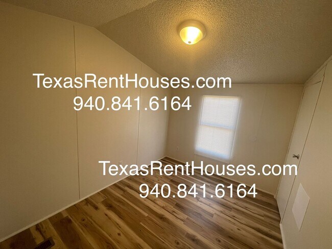 Building Photo - Charming 3 Bedroom, 2 Bath Home Near Legac...