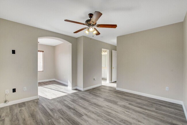 Building Photo - TWO STORY CUL-DE-SAC HOME, 3 BEDROOM 2.5 BATH HOME