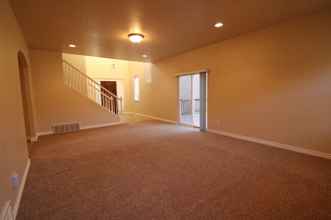 Building Photo - Traverse Mountain Home