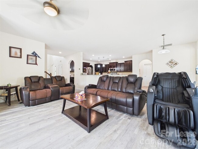 Building Photo - 1379 Corey Cabin Ct