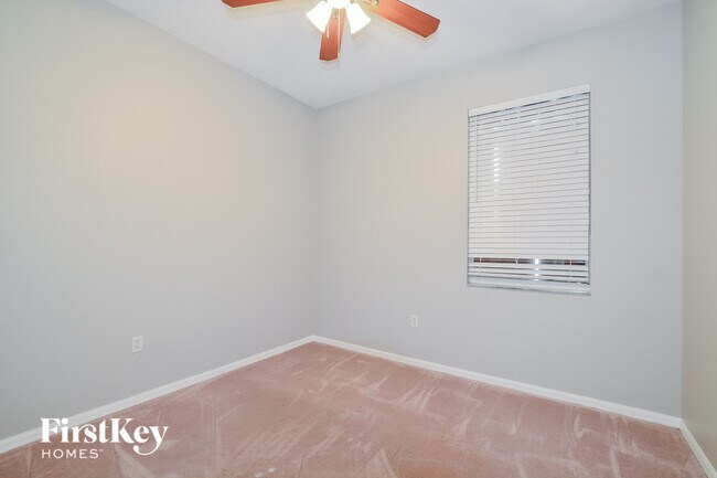 Building Photo - 533 Terranova Cir