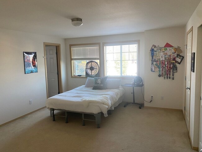 Building Photo - Mount Vernon 3 Bedroom, 2.5 bath