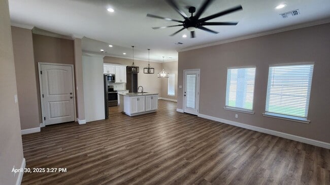 Building Photo - 1104 Osprey Dr