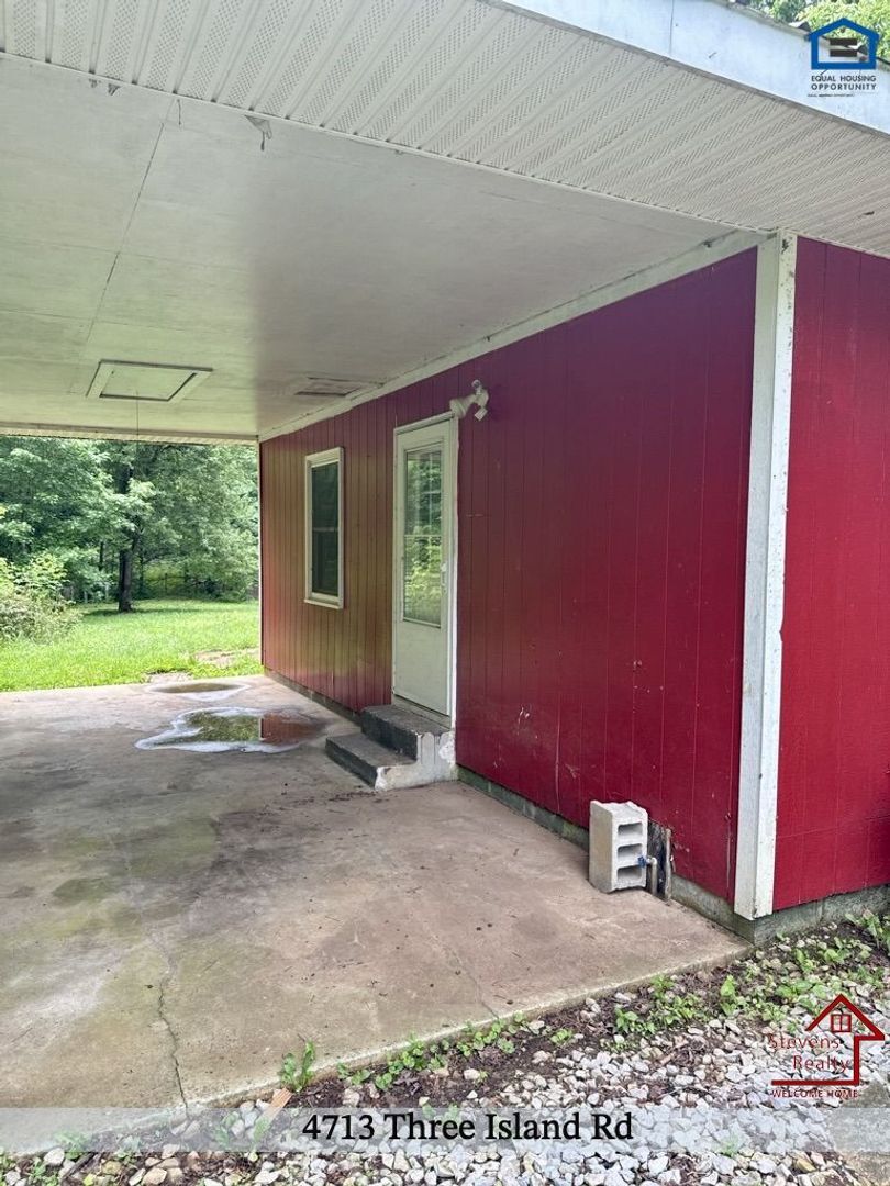 Building Photo - 4713 3 Island Rd