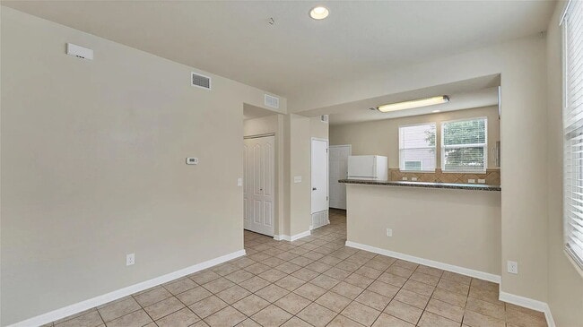 Building Photo - 334 Newberry Tr