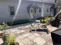 Building Photo - 14 Old Glenham Rd